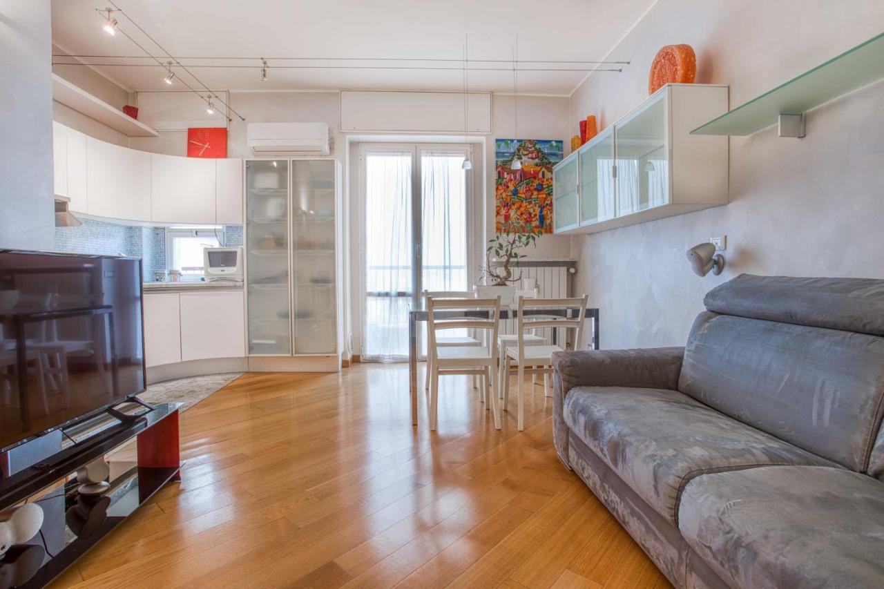 Apartament Joivy Vibrant Flat With Balcony Mediolan Zewnętrze zdjęcie