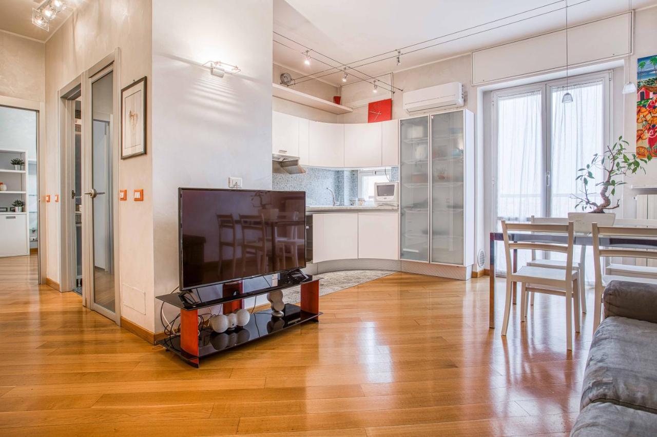 Apartament Joivy Vibrant Flat With Balcony Mediolan Zewnętrze zdjęcie
