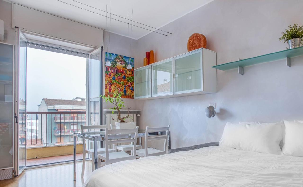 Apartament Joivy Vibrant Flat With Balcony Mediolan Zewnętrze zdjęcie